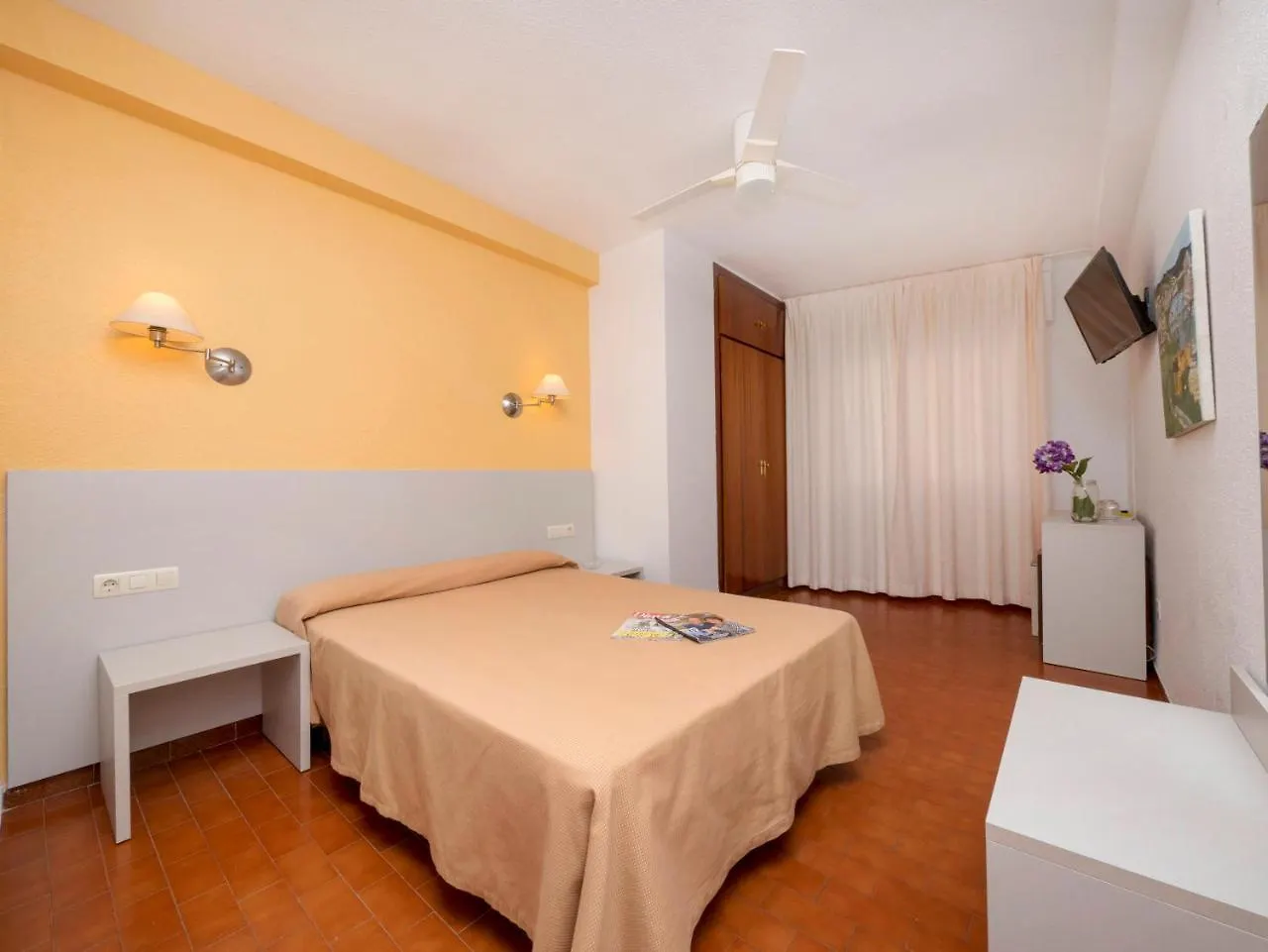 ** Pensjonat Hostal Velilla Almuñécar Hiszpania