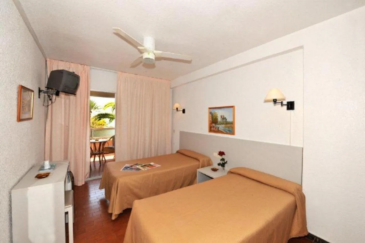 Hostal Velilla Almunecar